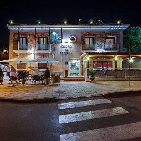 Hotel Ciudad De Martos Zewnętrze zdjęcie