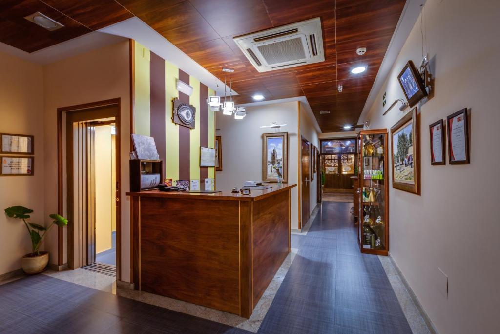 Hotel Ciudad De Martos Zewnętrze zdjęcie